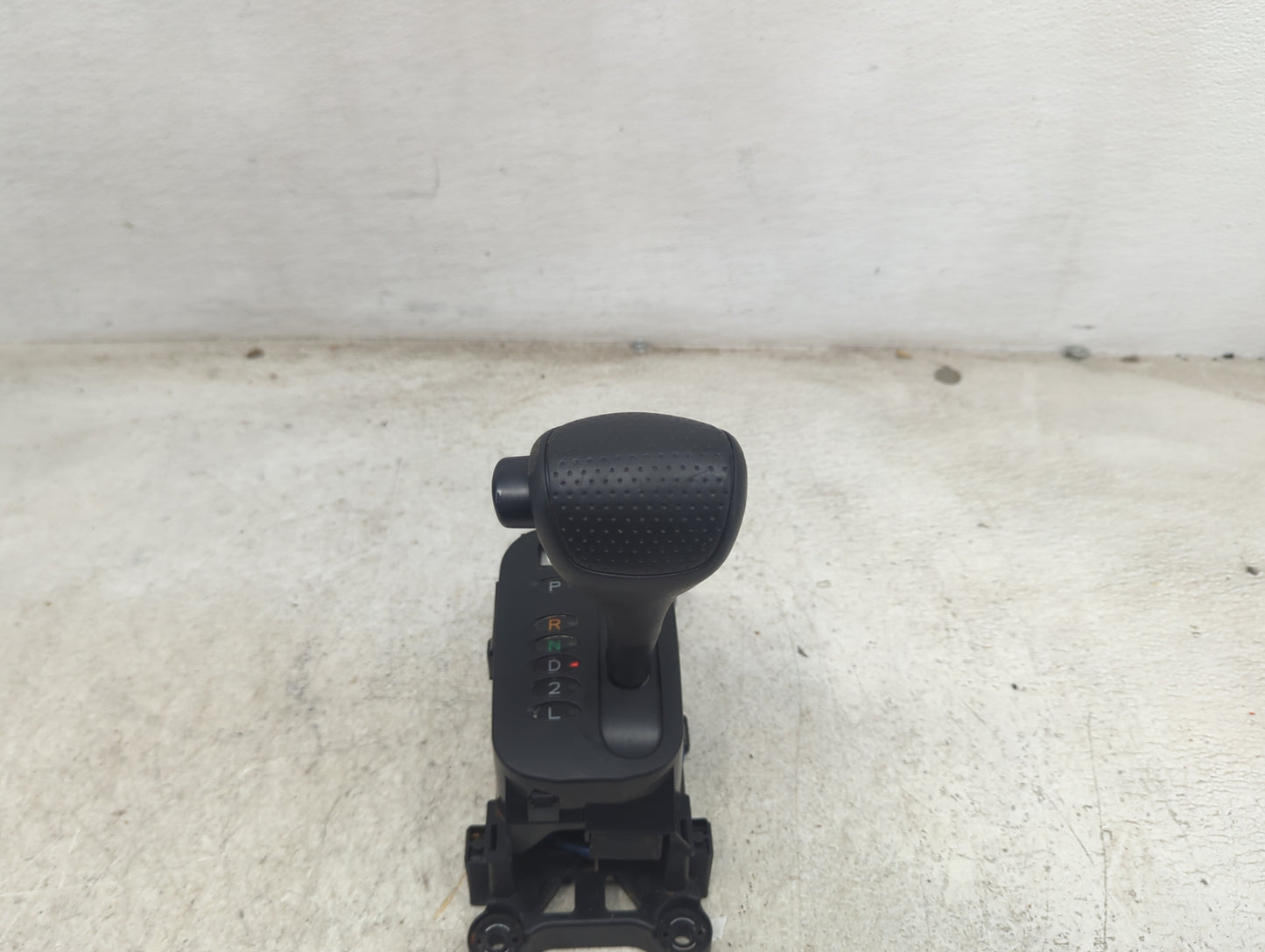 2002 Toyota Rav4 Floor Console Assembly Shifter - Oemusedautoparts1.com