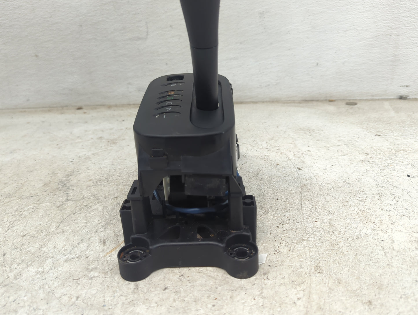2002 Toyota Rav4 Floor Console Assembly Shifter - Oemusedautoparts1.com