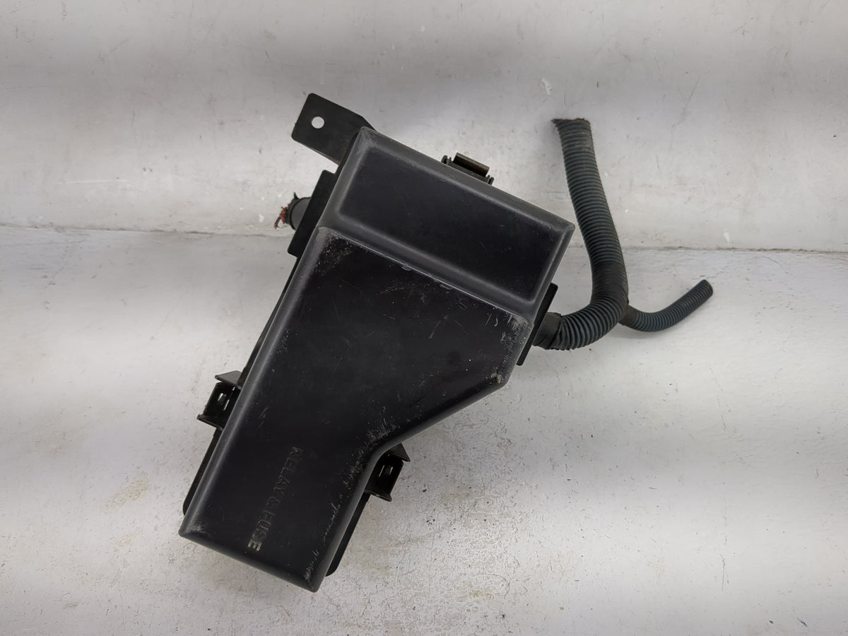 2001-2003 Toyota Rav4 Fusebox Fuse Box Panel Relay Module P/N:82672-42070 Fits Fits 2001 2002 2003 OEM Used Auto Parts - Oem