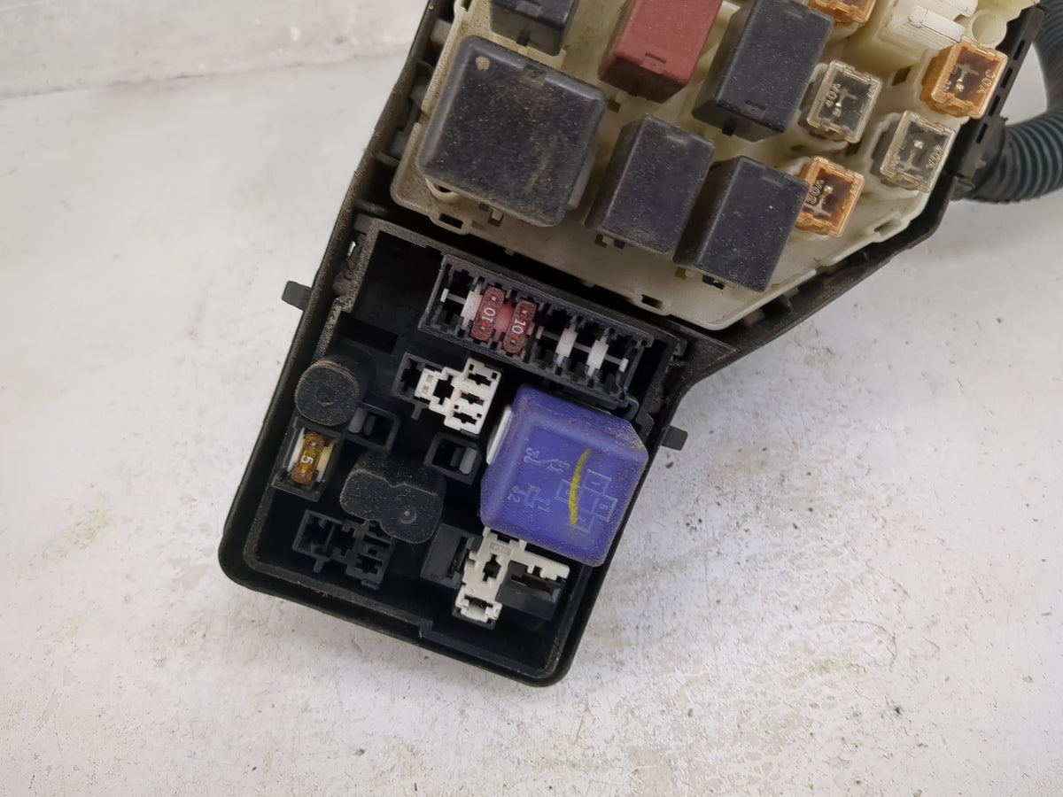 2001-2003 Toyota Rav4 Fusebox Fuse Box Panel Relay Module P/N:82672-42070 Fits Fits 2001 2002 2003 OEM Used Auto Parts - Oem