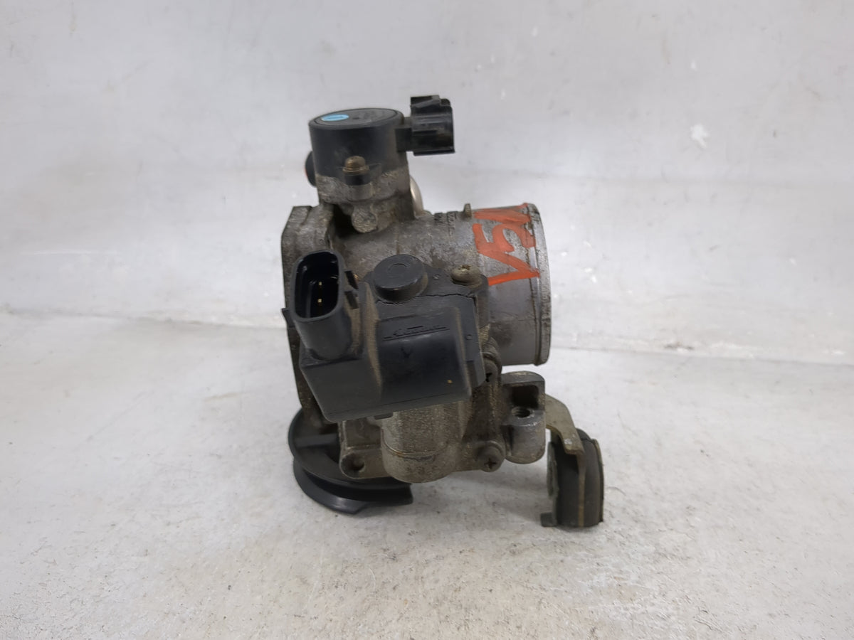2001-2003 Toyota Rav4 Throttle Body P/N:89452-33030 Fits Fits 2001 2002 2003 OEM Used Auto Parts - Oemusedautoparts1.com