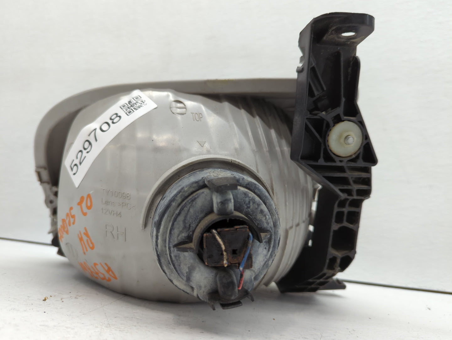 2002 Toyota Sequoia Passenger Right Oem Head Light Headlight Lamp - Oemusedautoparts1.com