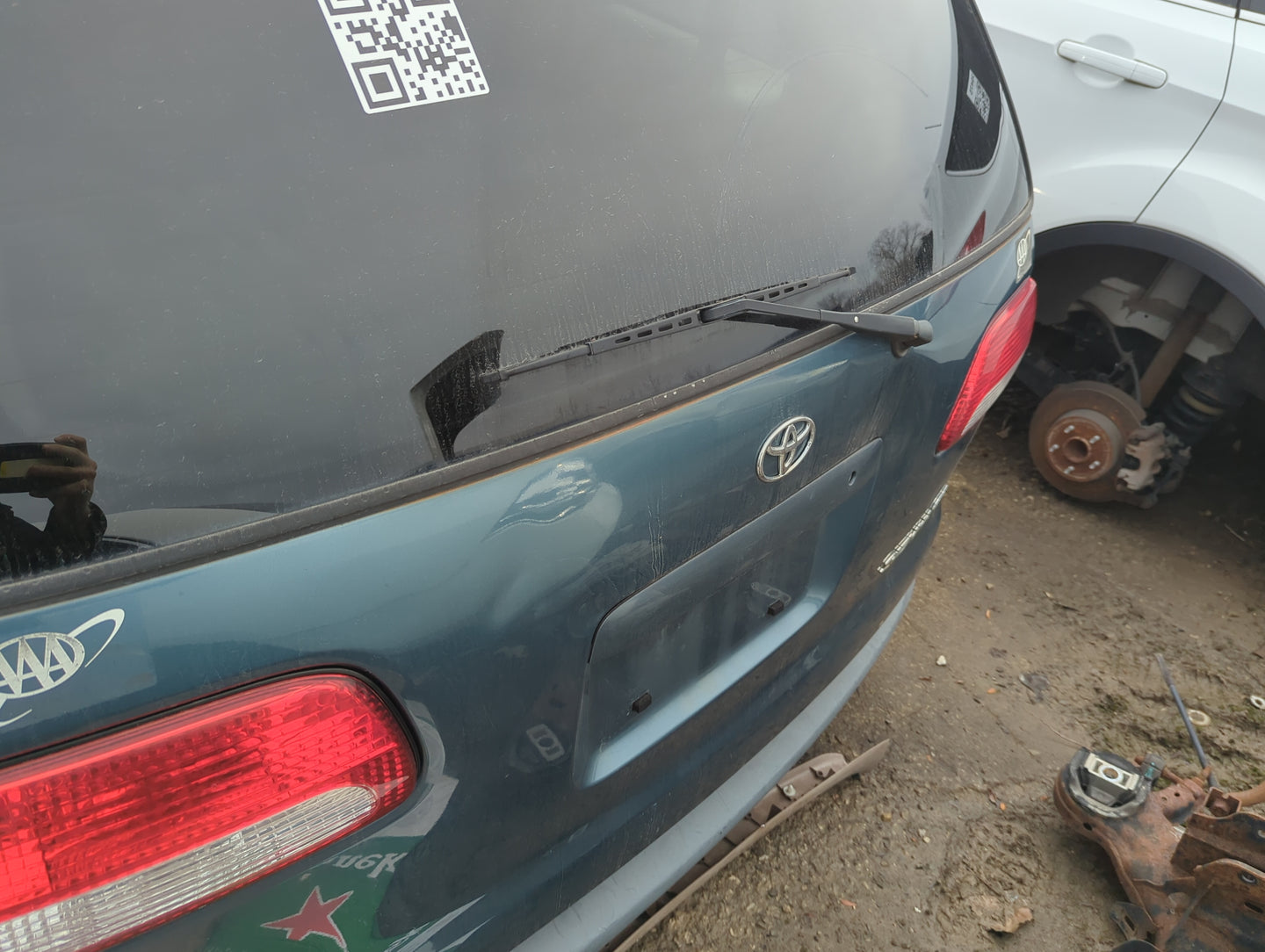 2001-2003 Toyota Sienna Trunk/decklid/hatch/tailgate Oem - Oemusedautoparts1.com