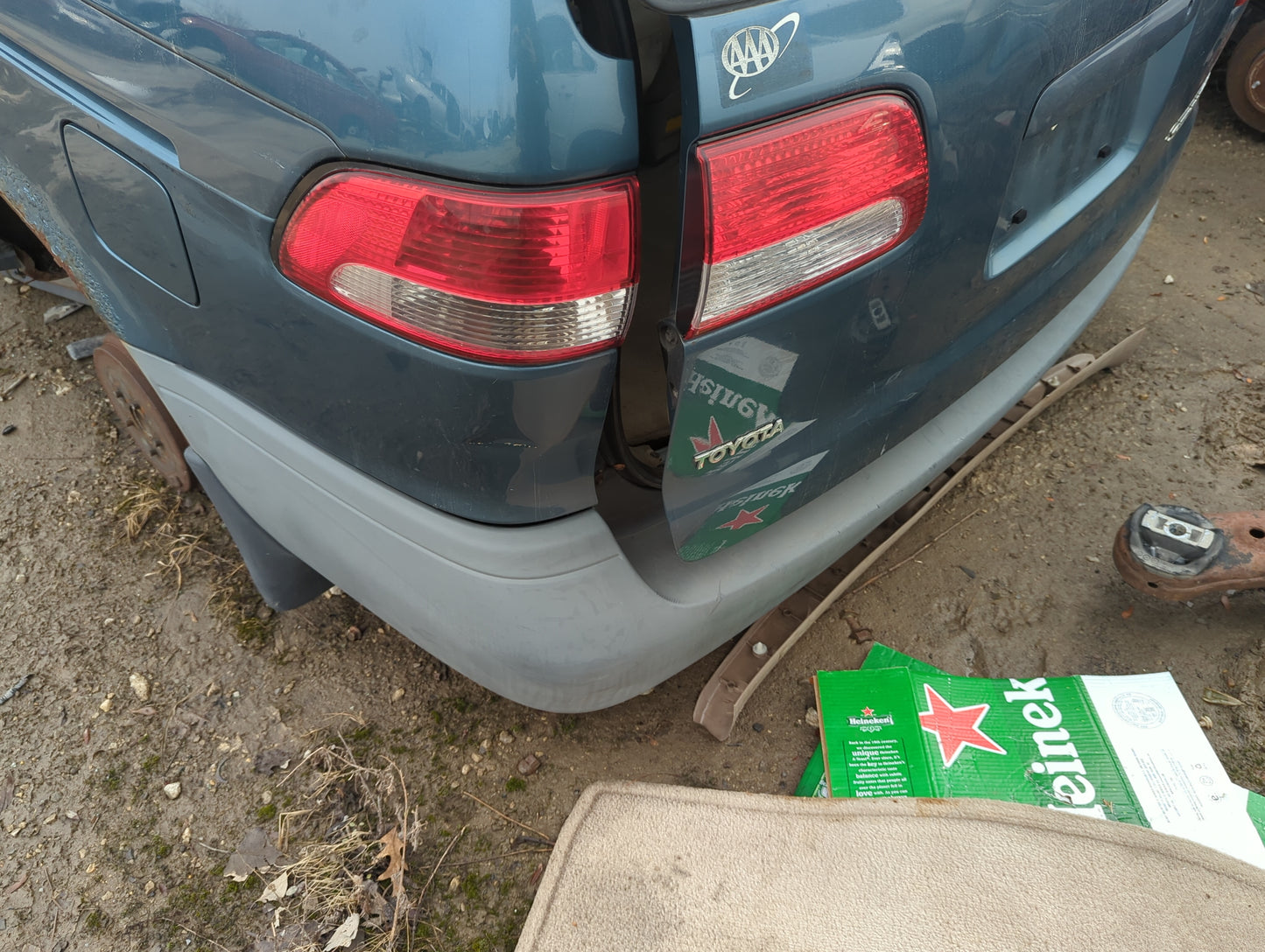 1998-2003 Toyota Sienna Rear Bumper Assembly Oem - Oemusedautoparts1.com