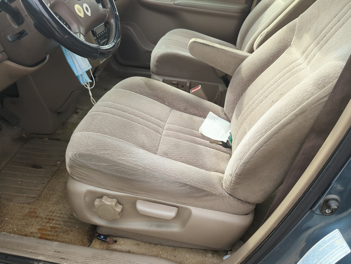 2002 Toyota Sienna Driver Front Seat Oem - Oemusedautoparts1.com