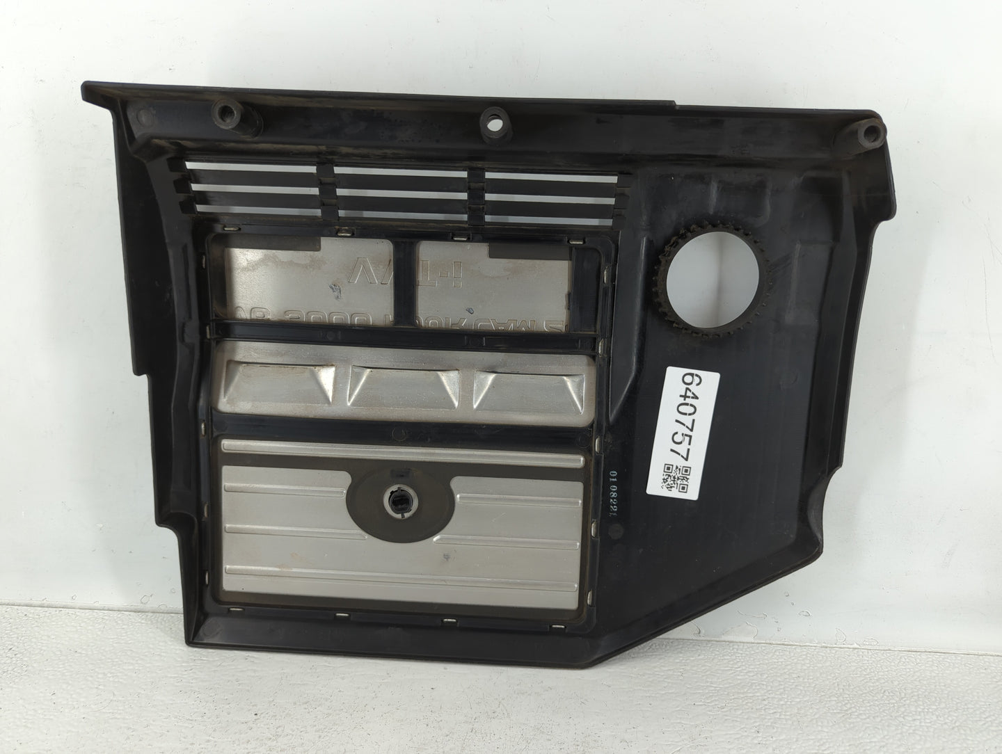 2002 Toyota Sienna Engine Cover - Oemusedautoparts1.com