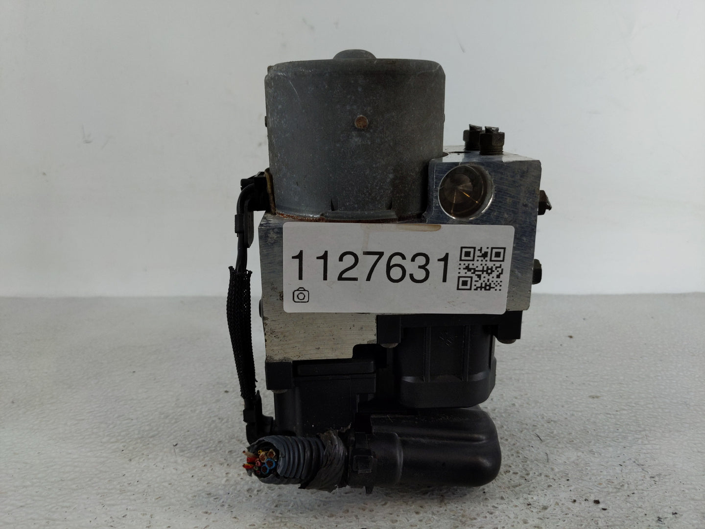 2002 Toyota Solara ABS Pump Control Module Replacement Fits OEM Used Auto Parts - Oemusedautoparts1.com