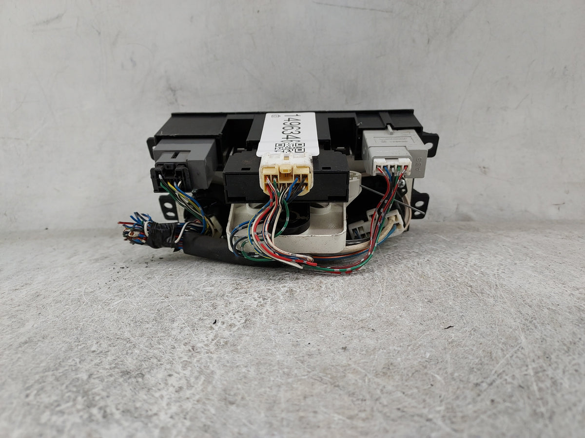 1999-2003 Toyota Solara Climate Control Module Temperature AC/Heater Replacement P/N:158926 CN6811HAC100 Fits OEM Used Auto 