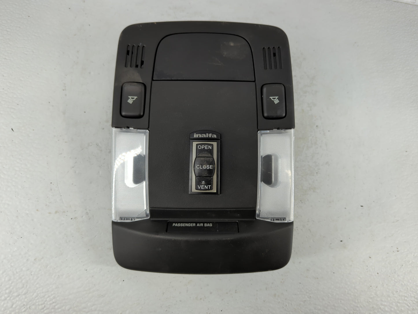2002 Volkswagen Eurovan Overhead Roof Console - Oemusedautoparts1.com