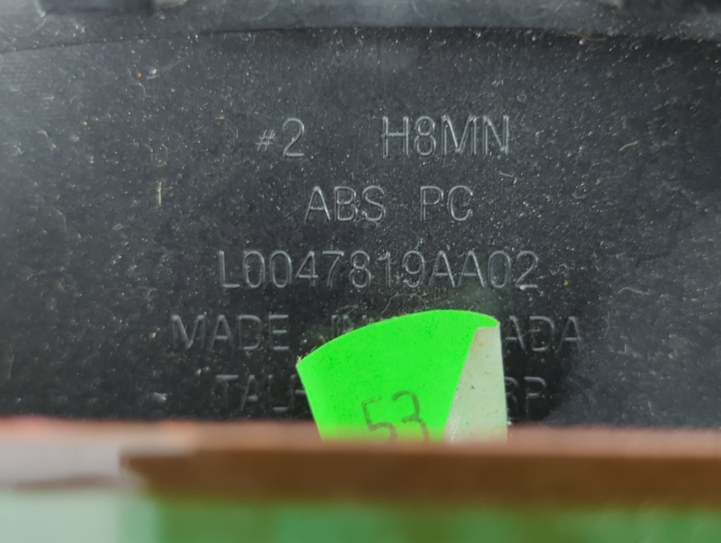 2002 Volkswagen Eurovan Overhead Roof Console - Oemusedautoparts1.com