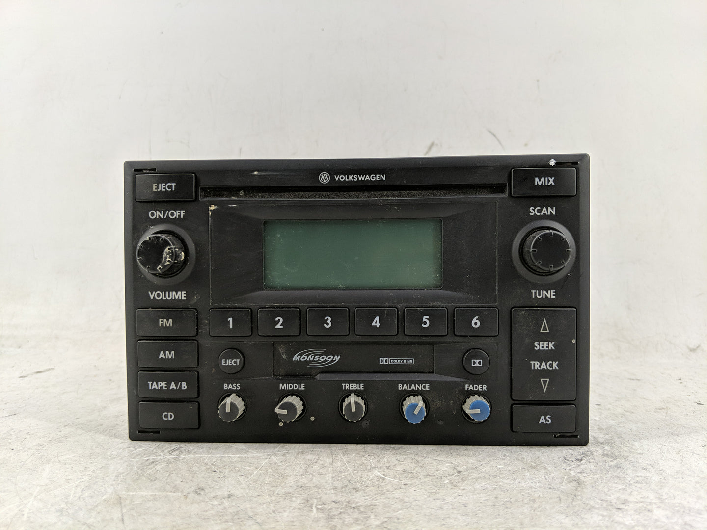 2002 Volkswagen Golf Radio AM FM Cd Player Receiver Replacement P/N:1JM 035 157K Fits OEM Used Auto Parts - Oemusedautoparts