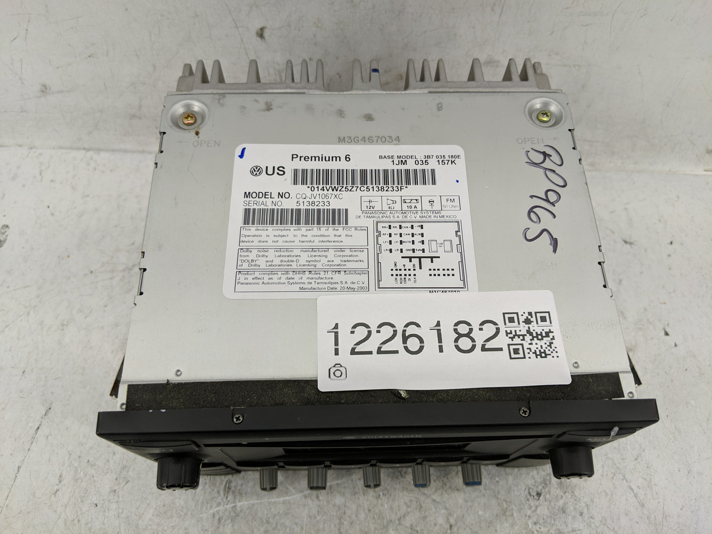 2002 Volkswagen Golf Radio AM FM Cd Player Receiver Replacement P/N:1JM 035 157K Fits OEM Used Auto Parts - Oemusedautoparts
