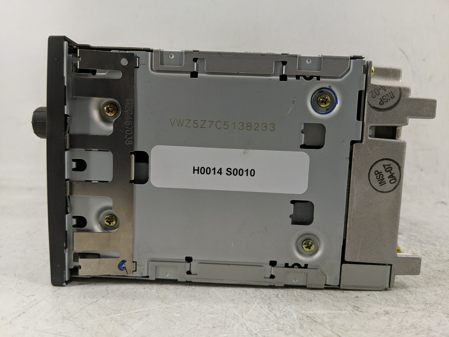 2002 Volkswagen Golf Radio AM FM Cd Player Receiver Replacement P/N:1JM 035 157K Fits OEM Used Auto Parts - Oemusedautoparts