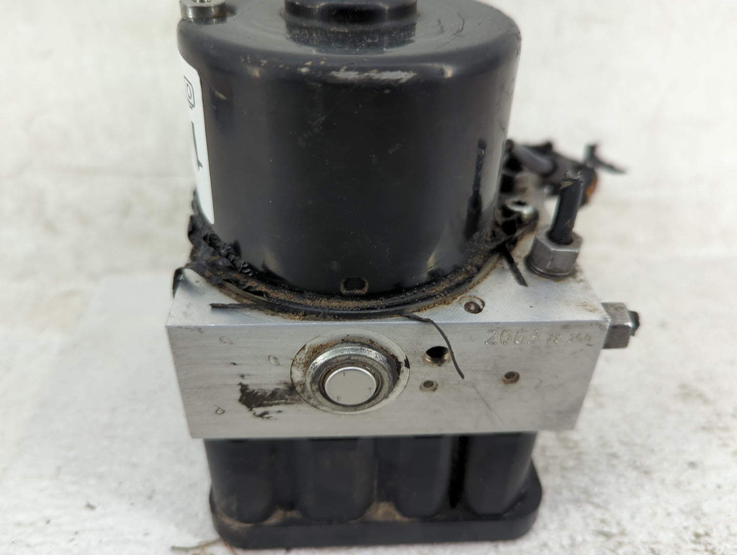 2002 Volkswagen Golf ABS Pump Control Module Replacement P/N:1C0907379Q 10.0960-0354.3, 10.0961-0101, CYH7G10C69 Fits OEM Us