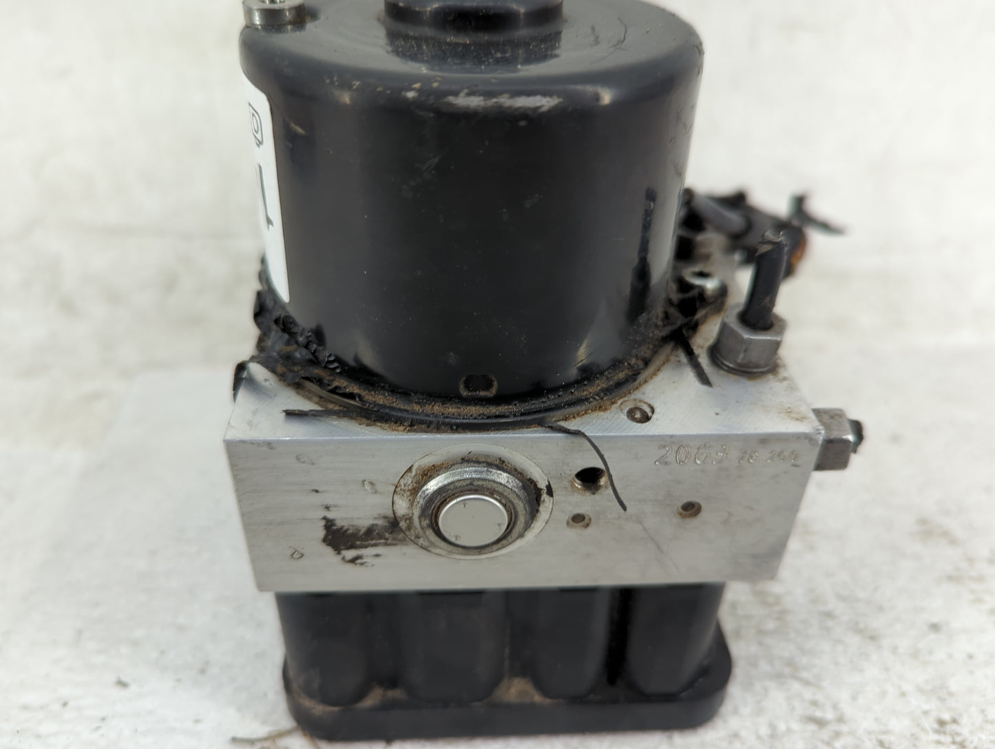 2002 Volkswagen Golf ABS Pump Control Module Replacement P/N:1C0907379Q 10.0960-0354.3, 10.0961-0101, CYH7G10C69 Fits OEM Us