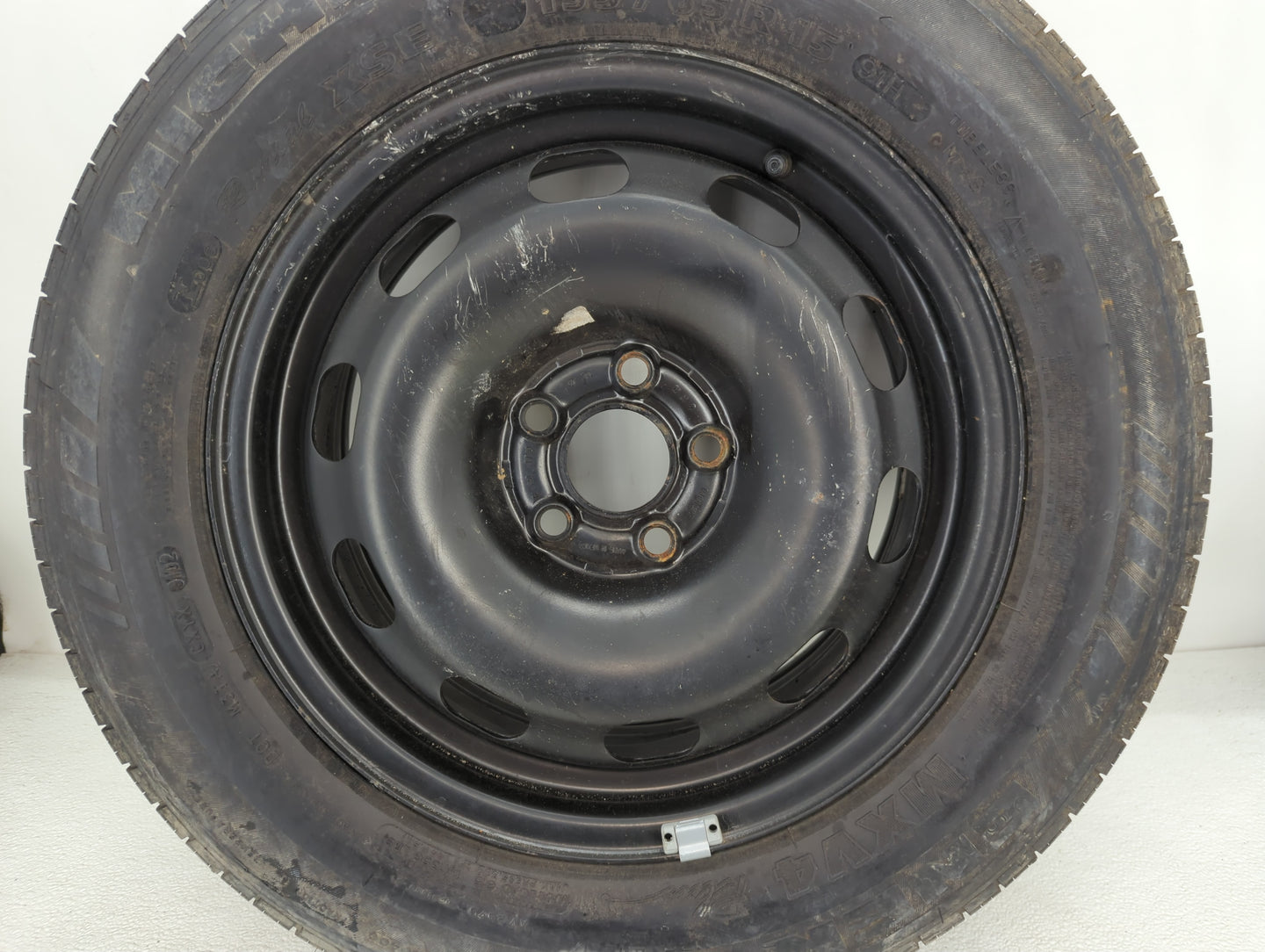 2000-2004 Volkswagen Jetta Spare Donut Tire Wheel Rim Oem - Oemusedautoparts1.com