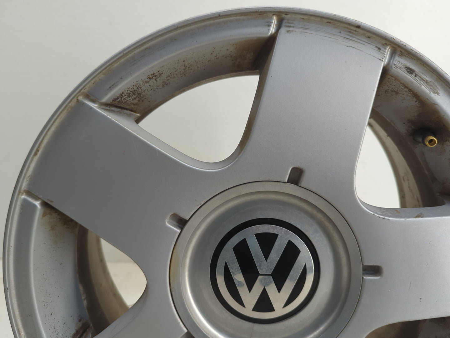 1999-2011 Volkswagen Jetta Oem Wheel Rim - Oemusedautoparts1.com