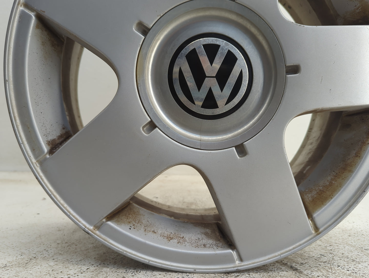 1999-2011 Volkswagen Jetta Oem Wheel Rim - Oemusedautoparts1.com