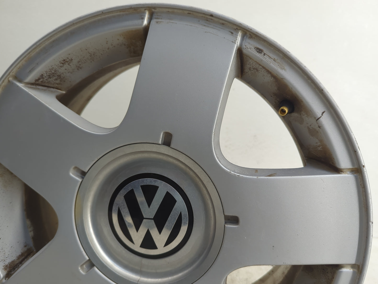 1999-2011 Volkswagen Jetta Oem Wheel Rim - Oemusedautoparts1.com