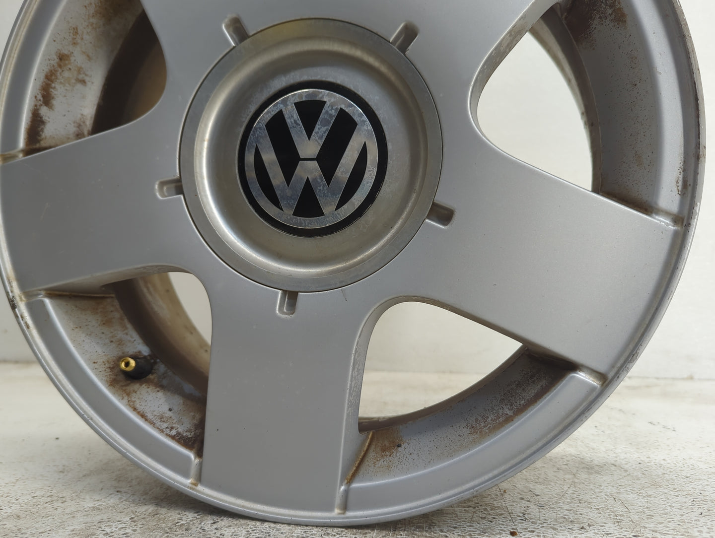 1999-2011 Volkswagen Jetta Oem Wheel Rim - Oemusedautoparts1.com