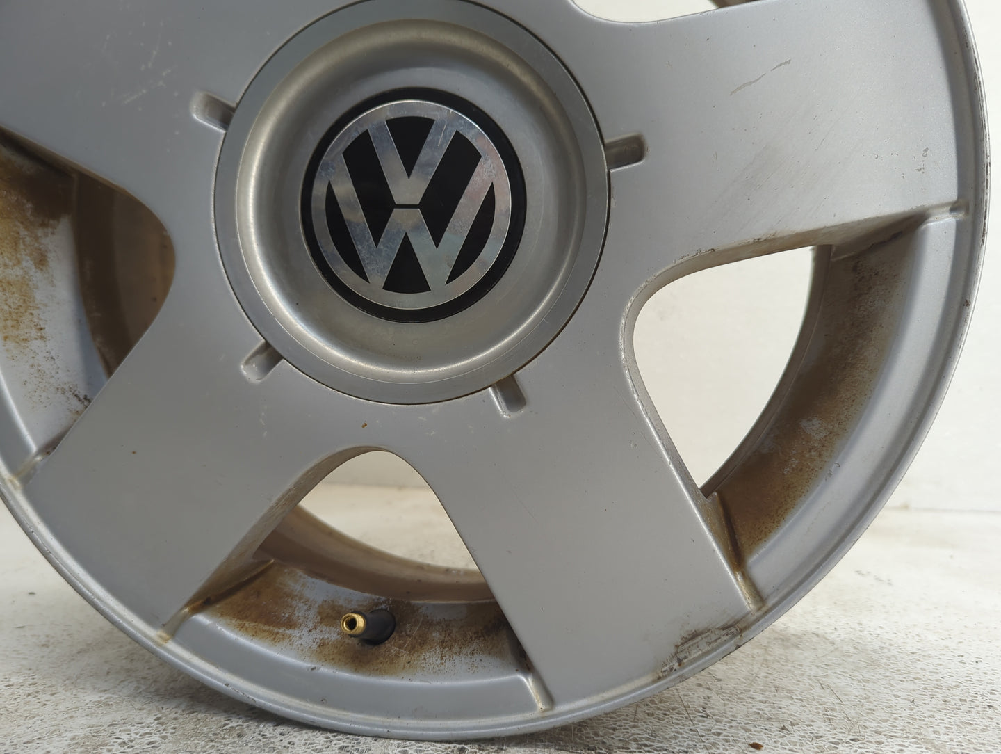 1999-2011 Volkswagen Jetta Oem Wheel Rim - Oemusedautoparts1.com