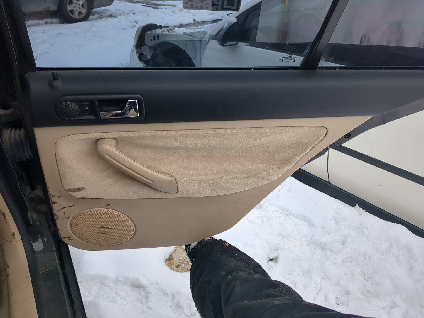 1999-2011 Volkswagen Jetta Passenger Rear Door Oem - Oemusedautoparts1.com