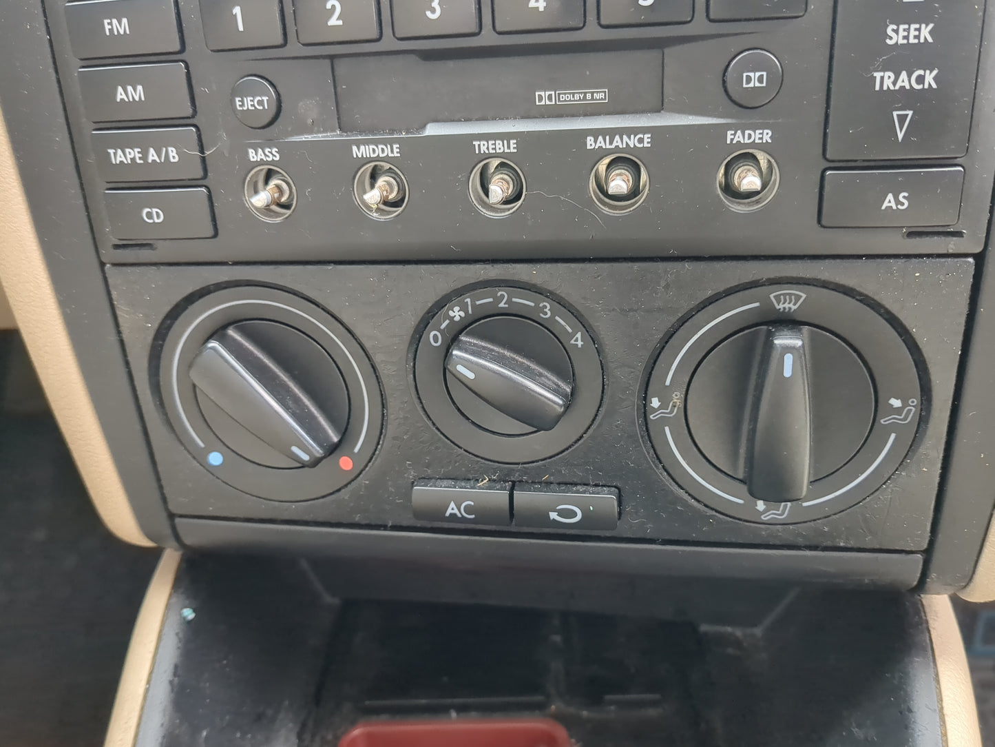 1999-2011 Volkswagen Jetta Climate Control Module Temperature AC/Heater Replacement Fits OEM Used Auto Parts - Oemusedautopa