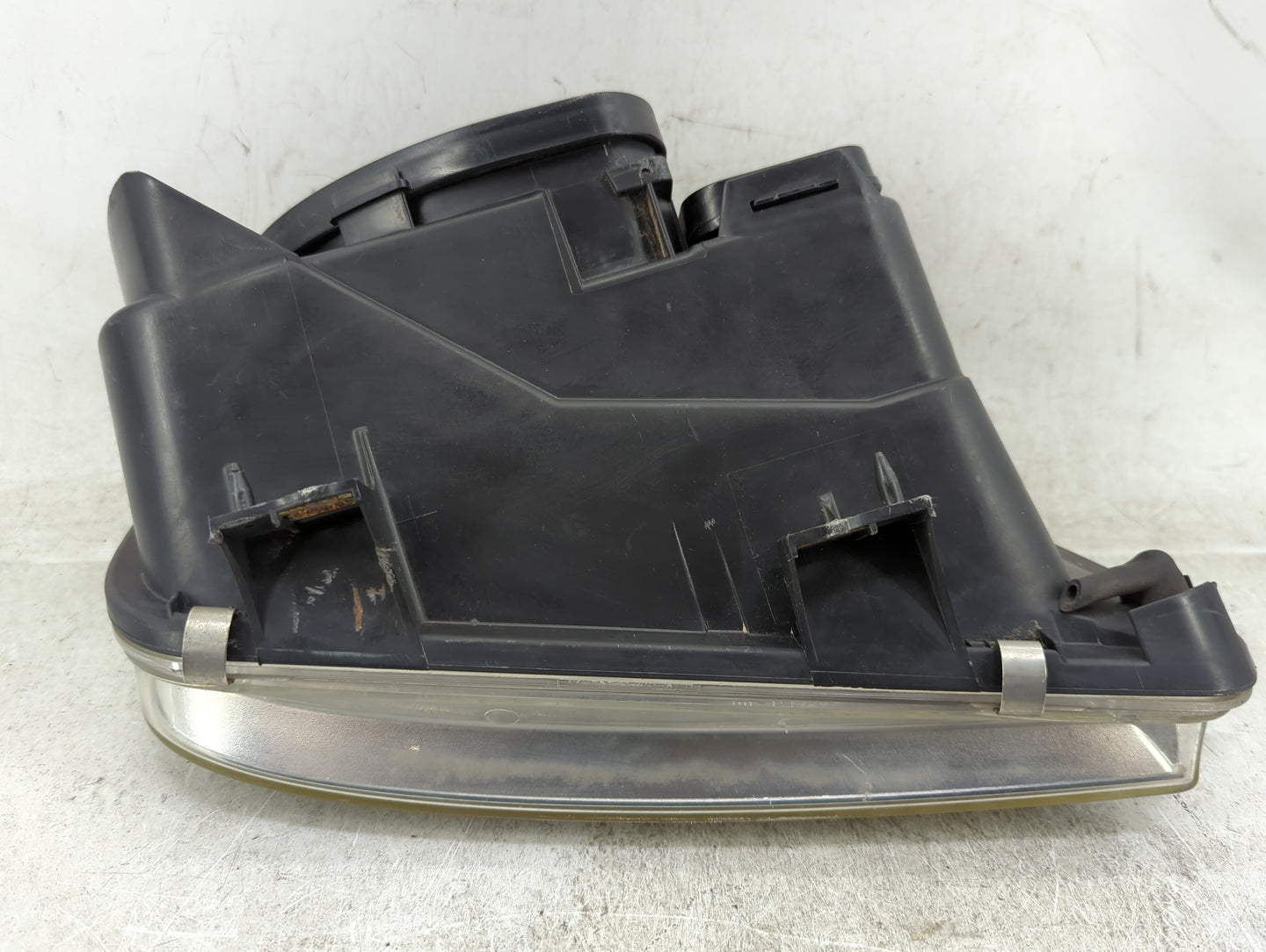 1999-2002 Volkswagen Jetta Driver Left Oem Head Light Headlight Lamp - Oemusedautoparts1.com
