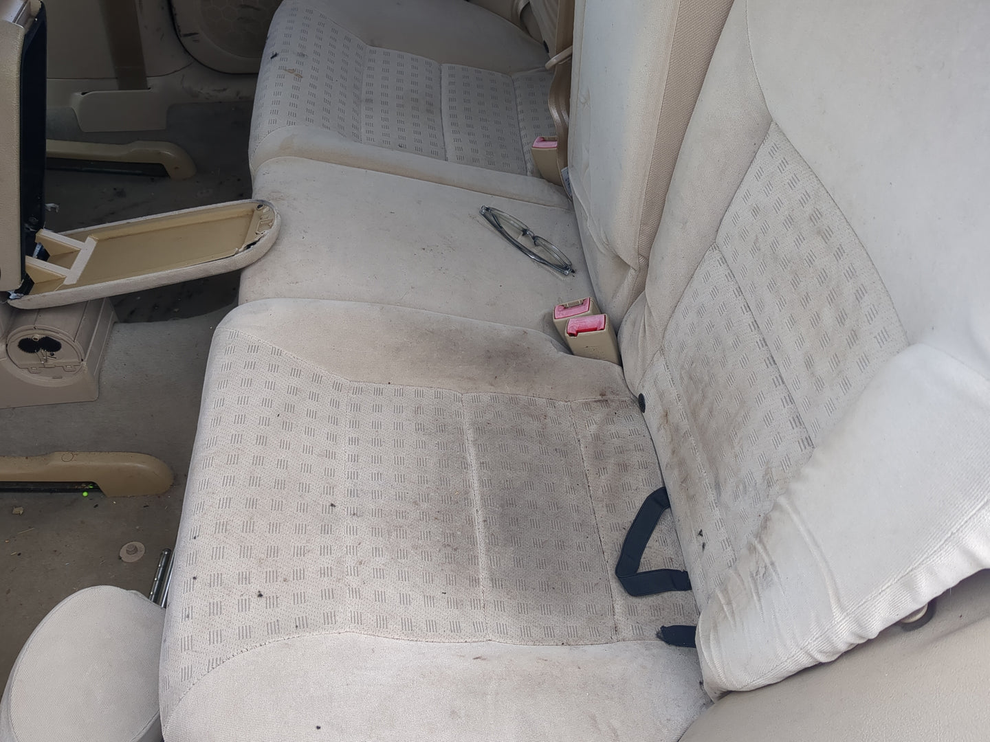 2002 Volkswagen Jetta Rear Seat Oem - Oemusedautoparts1.com