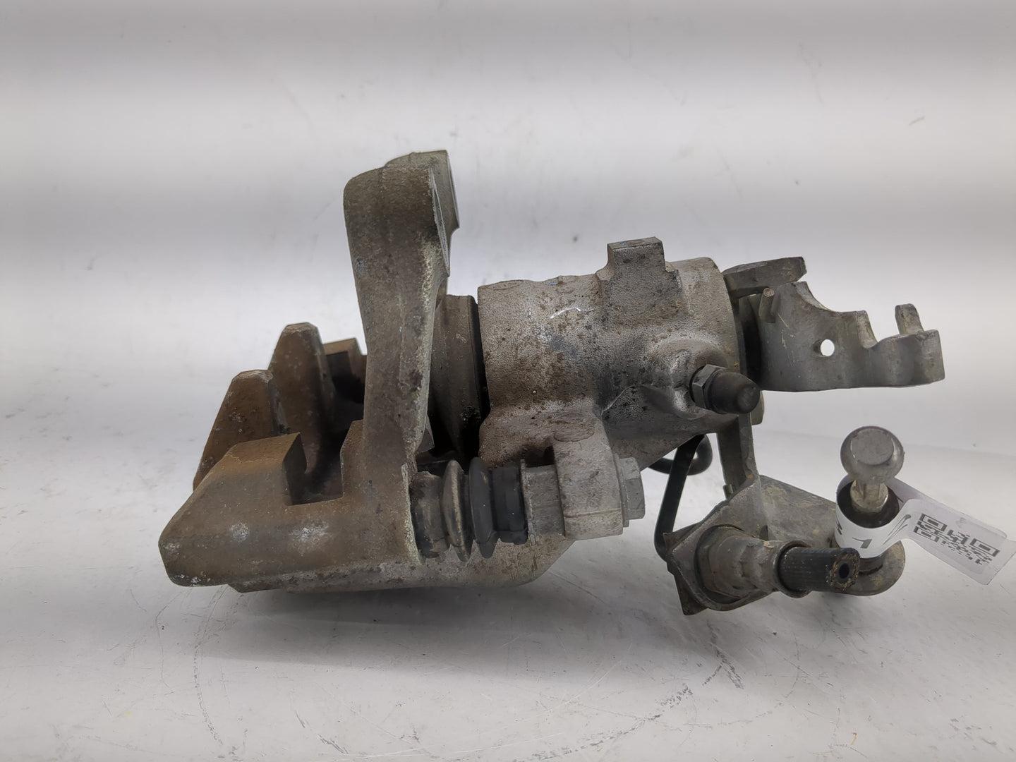 1999-2017 Volkswagen Jetta Front Driver Left Brake Caliper 1217312 - Oemusedautoparts1.com
