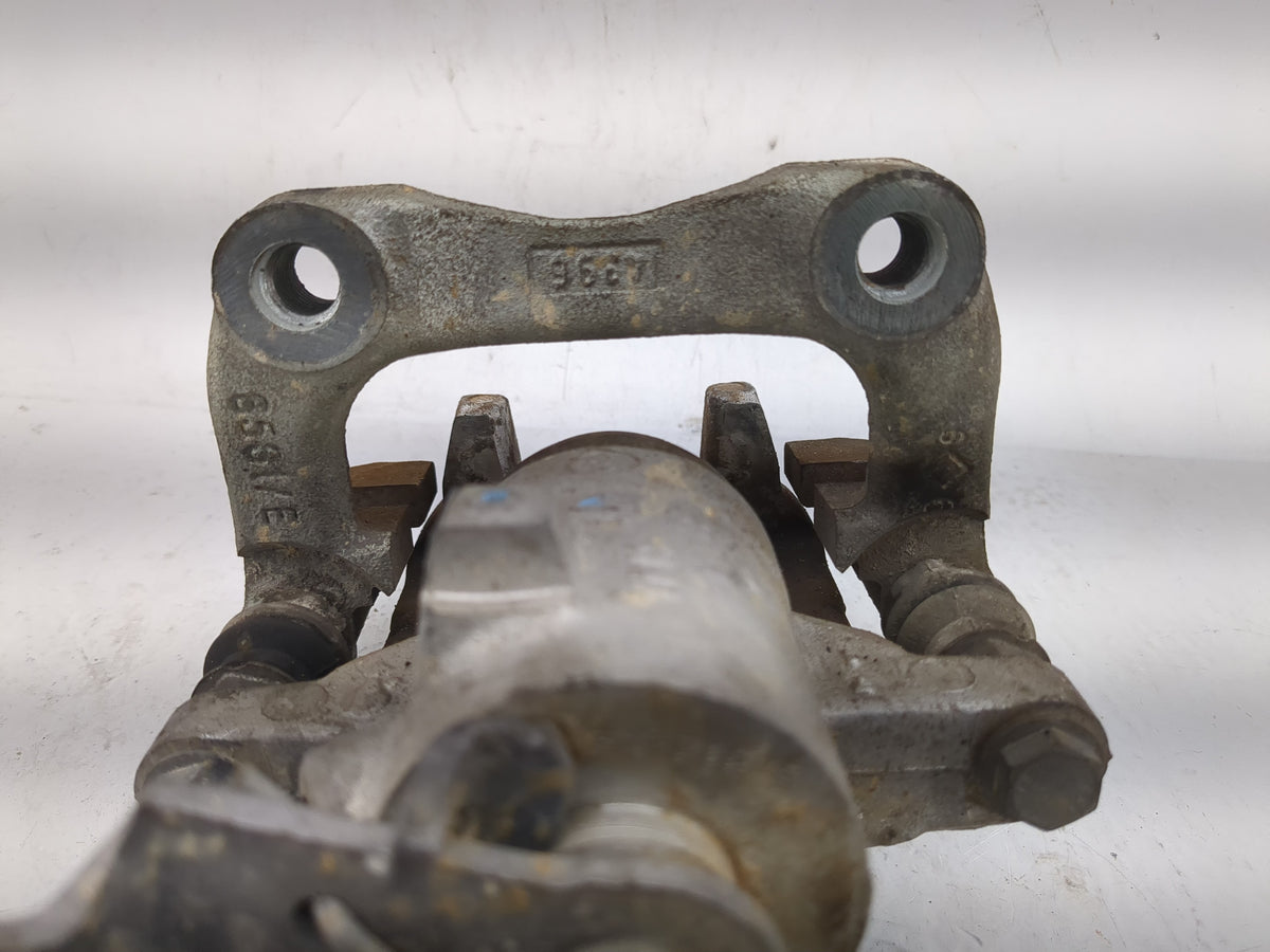 1999-2017 Volkswagen Jetta Front Driver Left Brake Caliper 1217312 - Oemusedautoparts1.com