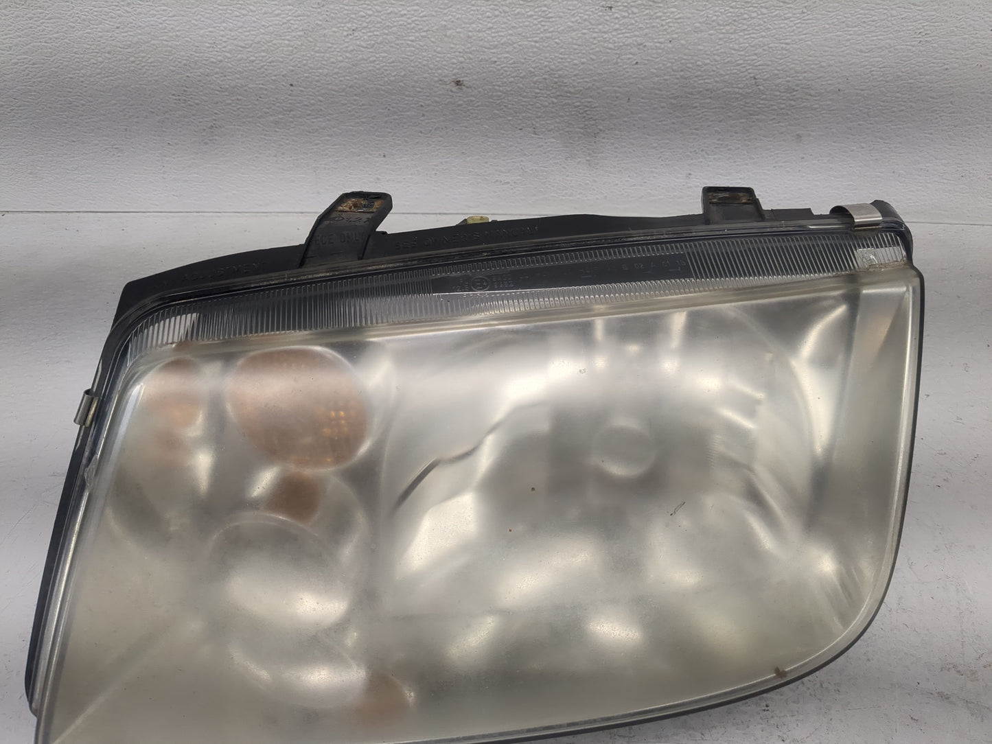 2002-2006 Volkswagen Jetta Driver Left Oem Head Light Headlight Lamp - Oemusedautoparts1.com