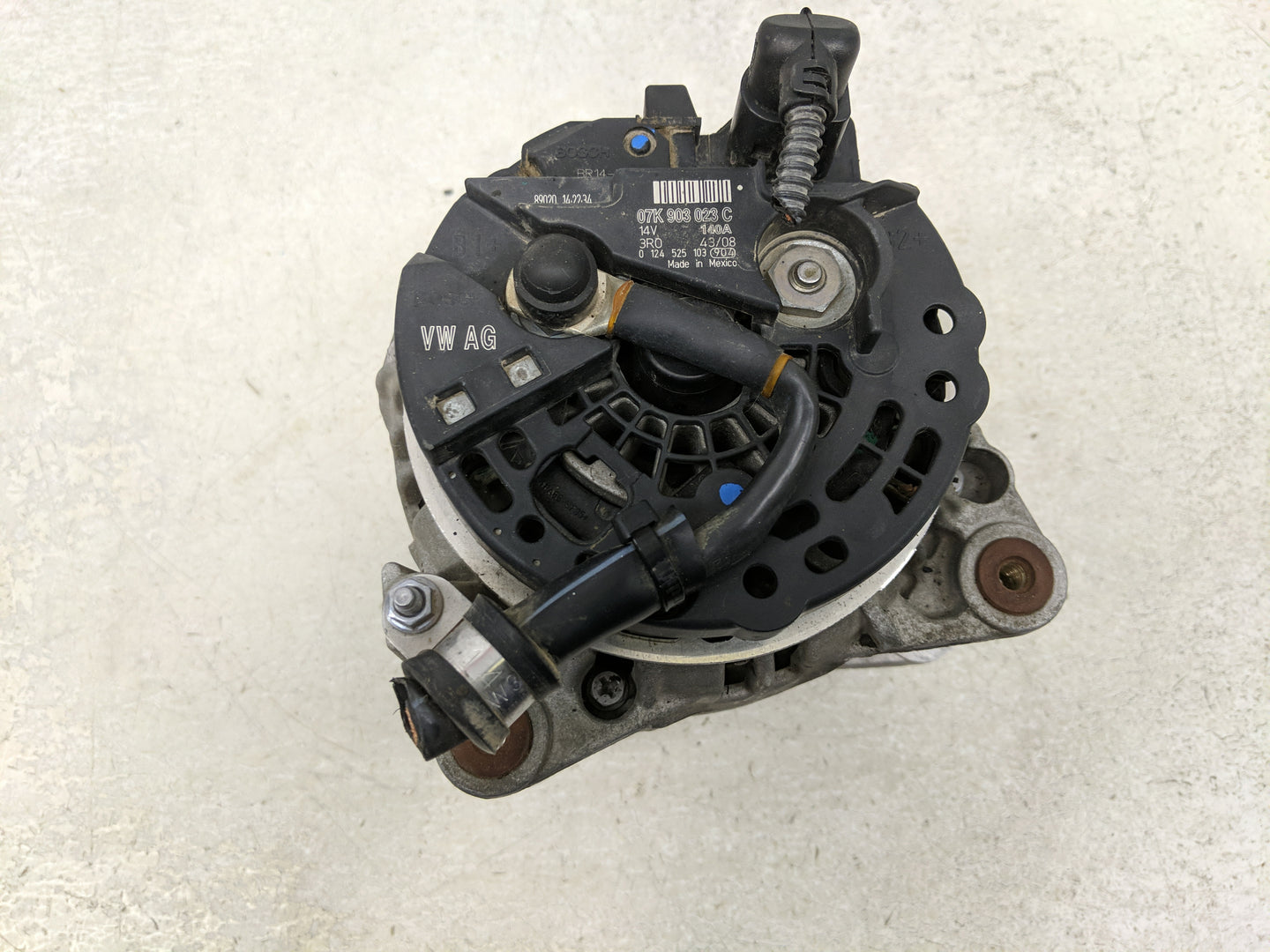 1999-2006 Volkswagen Jetta Alternator Replacement Generator Charging Assembly Engine OEM P/N:07K 903 023 C Fits OEM Used Aut