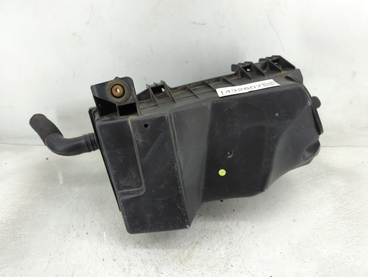 1999-2011 Volkswagen Jetta Air Cleaner Intake-duct Hose Tube - Oemusedautoparts1.com