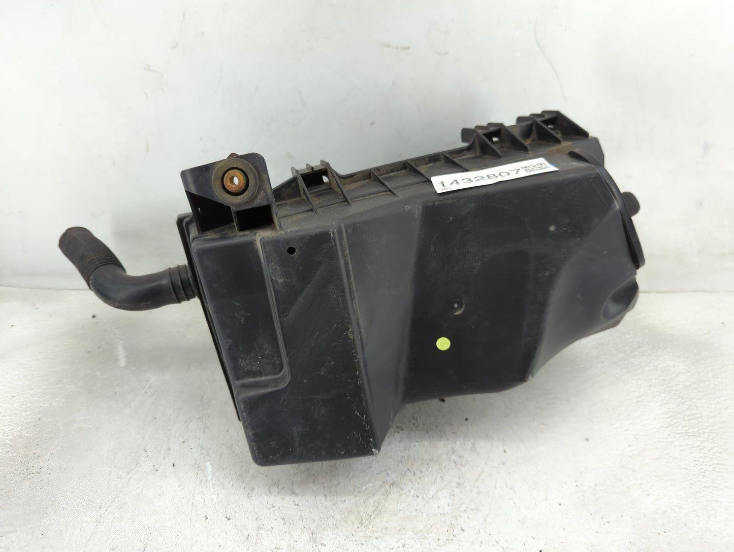 1999-2011 Volkswagen Jetta Air Cleaner Intake-duct Hose Tube - Oemusedautoparts1.com
