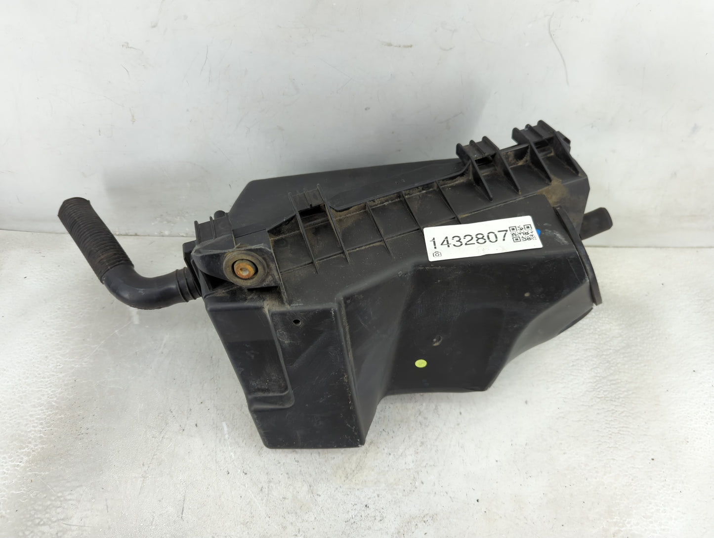 1999-2011 Volkswagen Jetta Air Cleaner Intake-duct Hose Tube - Oemusedautoparts1.com
