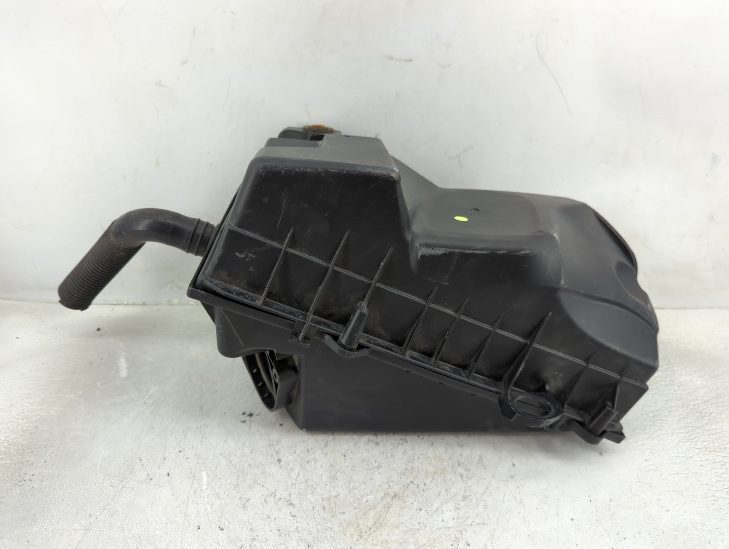 1999-2011 Volkswagen Jetta Air Cleaner Intake-duct Hose Tube - Oemusedautoparts1.com