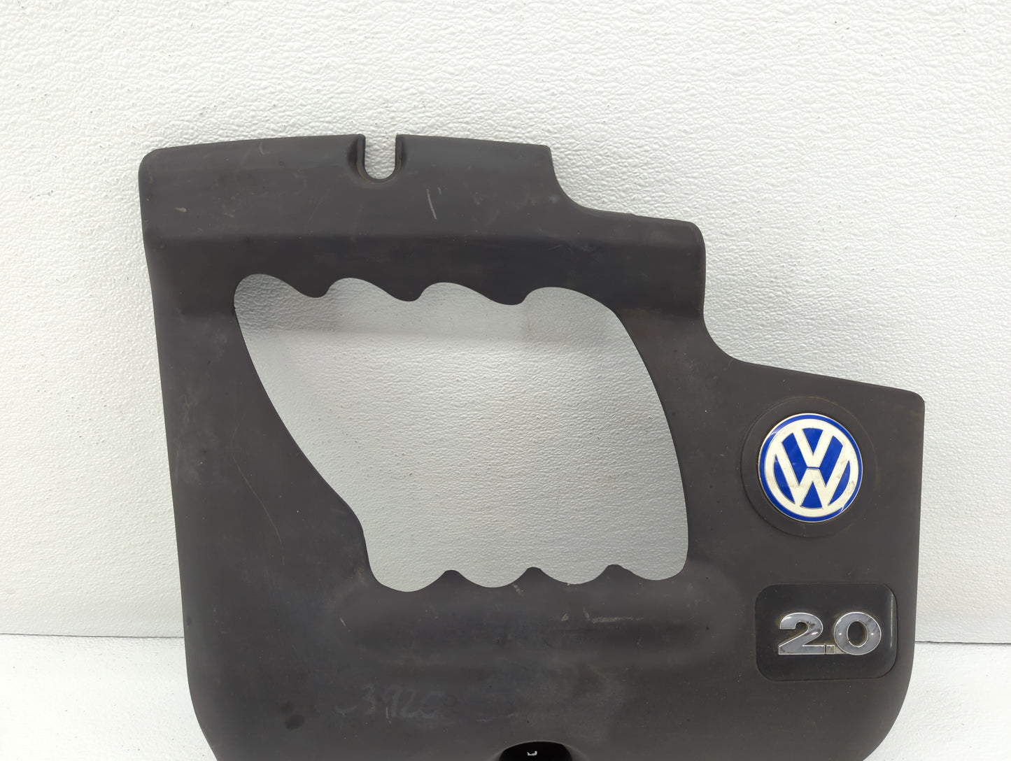 2002 Volkswagen Jetta Engine Cover - Oemusedautoparts1.com