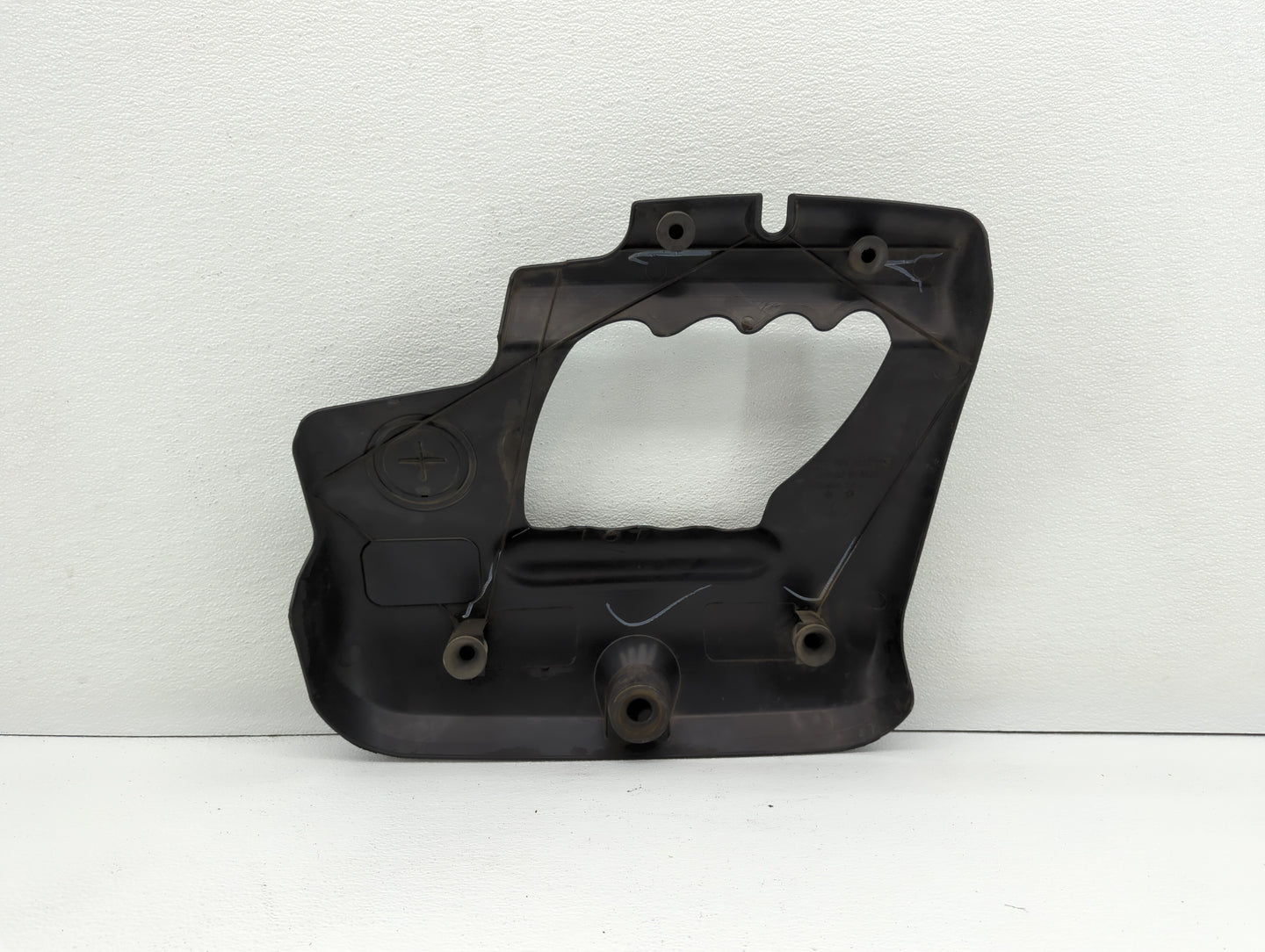2002 Volkswagen Jetta Engine Cover - Oemusedautoparts1.com