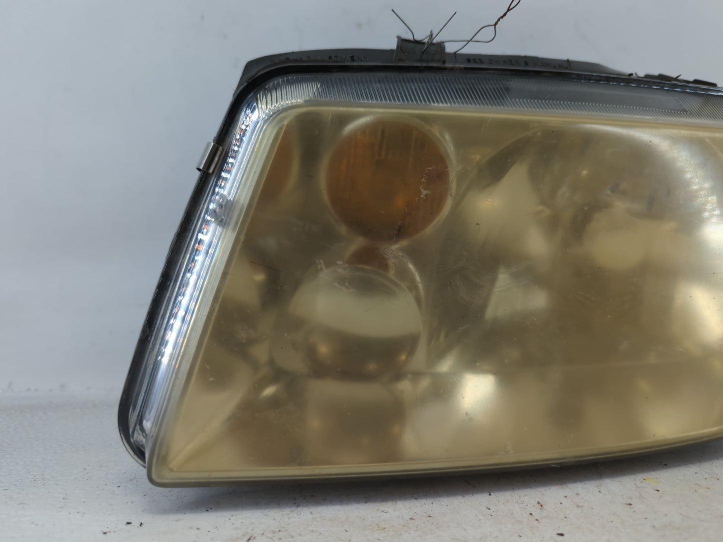 2002-2006 Volkswagen Jetta Driver Left Oem Head Light Headlight Lamp - Oemusedautoparts1.com