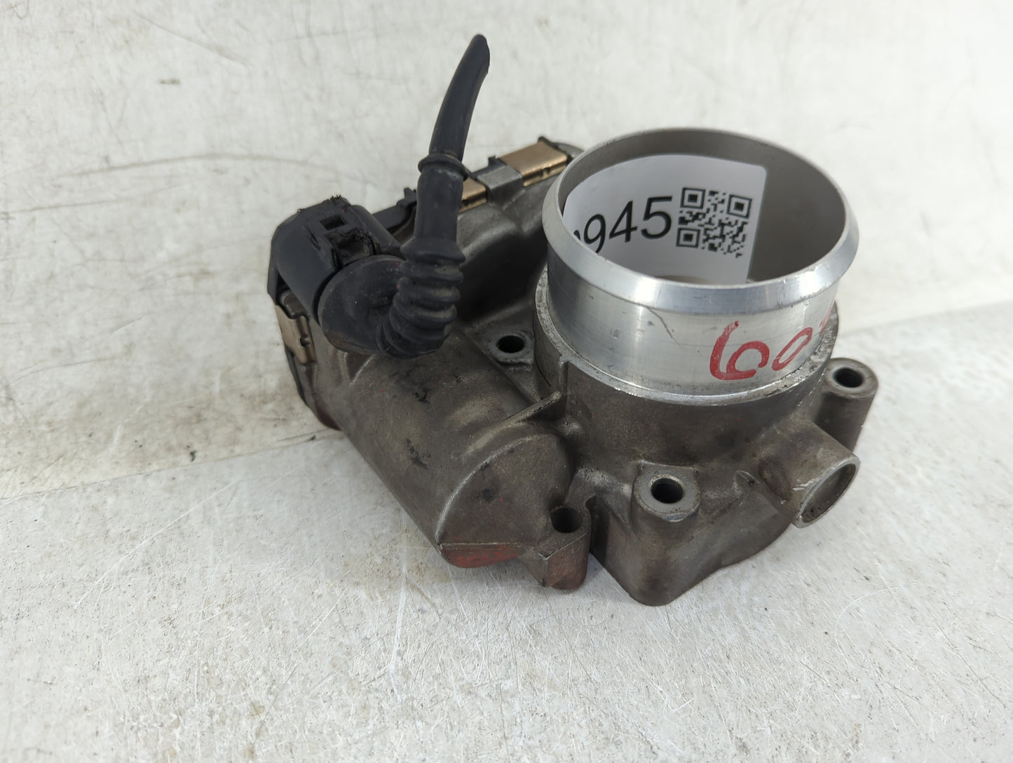 1999-2005 Volkswagen Passat Throttle Body P/N:06B 133 062 M Fits Fits 1999 2000 2001 2002 2003 2004 2005 2006 OEM Used Auto 