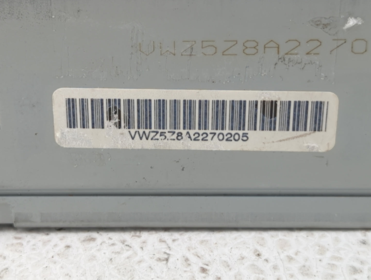 2000-2003 Volkswagen Passat Am Fm Cd Player Radio Receiver - Oemusedautoparts1.com
