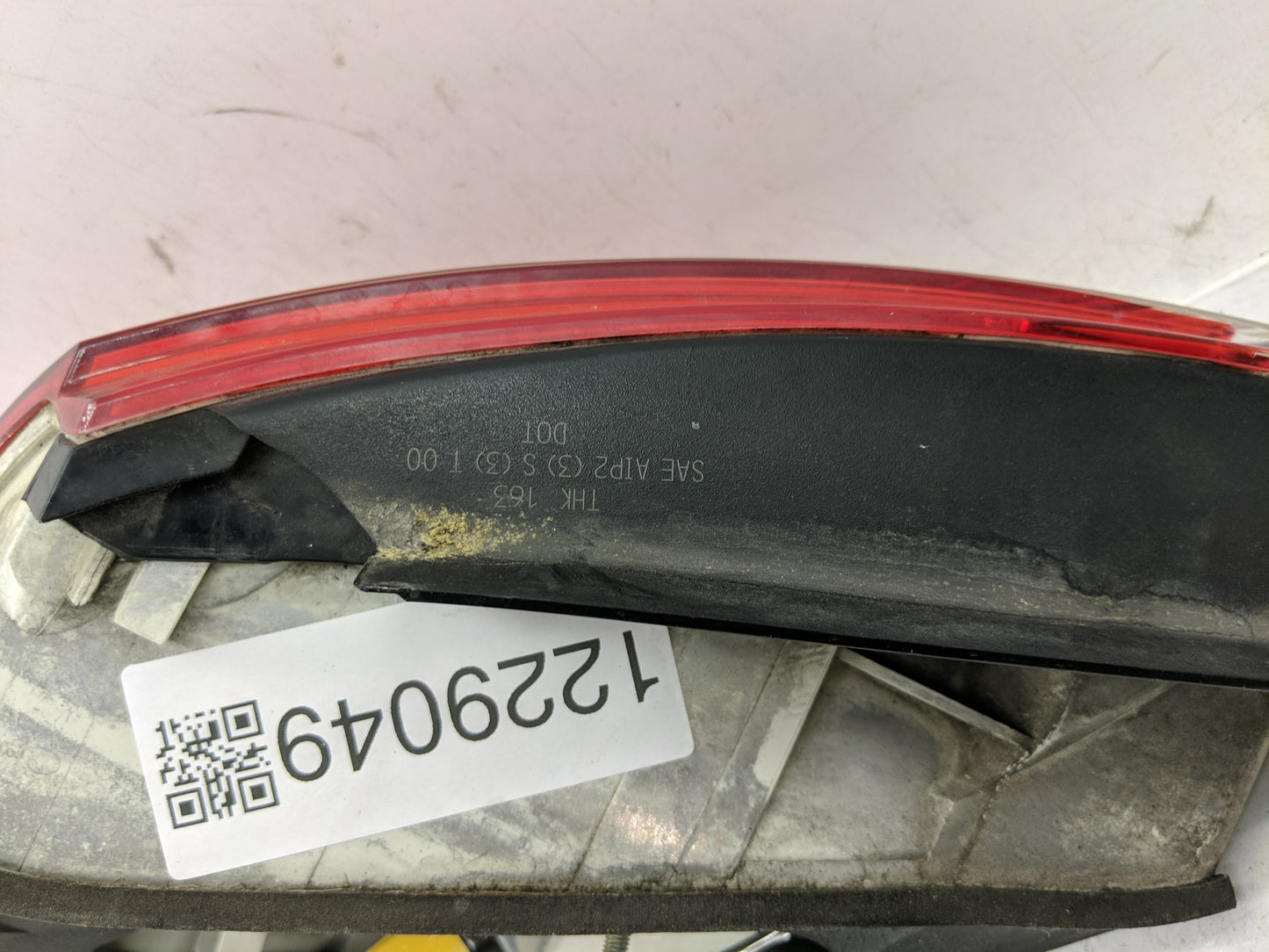 2002 Volvo 745 Tail Light Assembly Passenger Right OEM Fits Fits 2003 2004 2005 OEM Used Auto Parts - Oemusedautoparts1.com