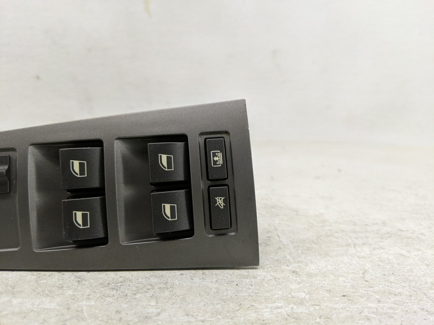 2002 Volvo 745 Master Power Window Switch Replacement Driver Side Left Fits Fits 2003 2004 2005 OEM Used Auto Parts - Oemuse