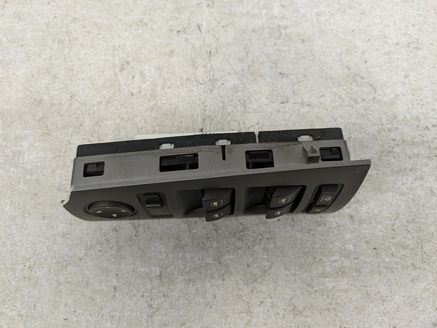 2002 Volvo 745 Master Power Window Switch Replacement Driver Side Left Fits Fits 2003 2004 2005 OEM Used Auto Parts - Oemuse