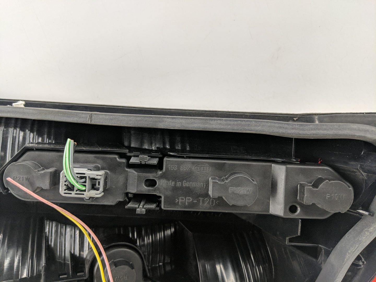 2002 Volvo V60 Tail Light Assembly Passenger Right OEM Fits Fits 2001 2003 2004 OEM Used Auto Parts - Oemusedautoparts1.com