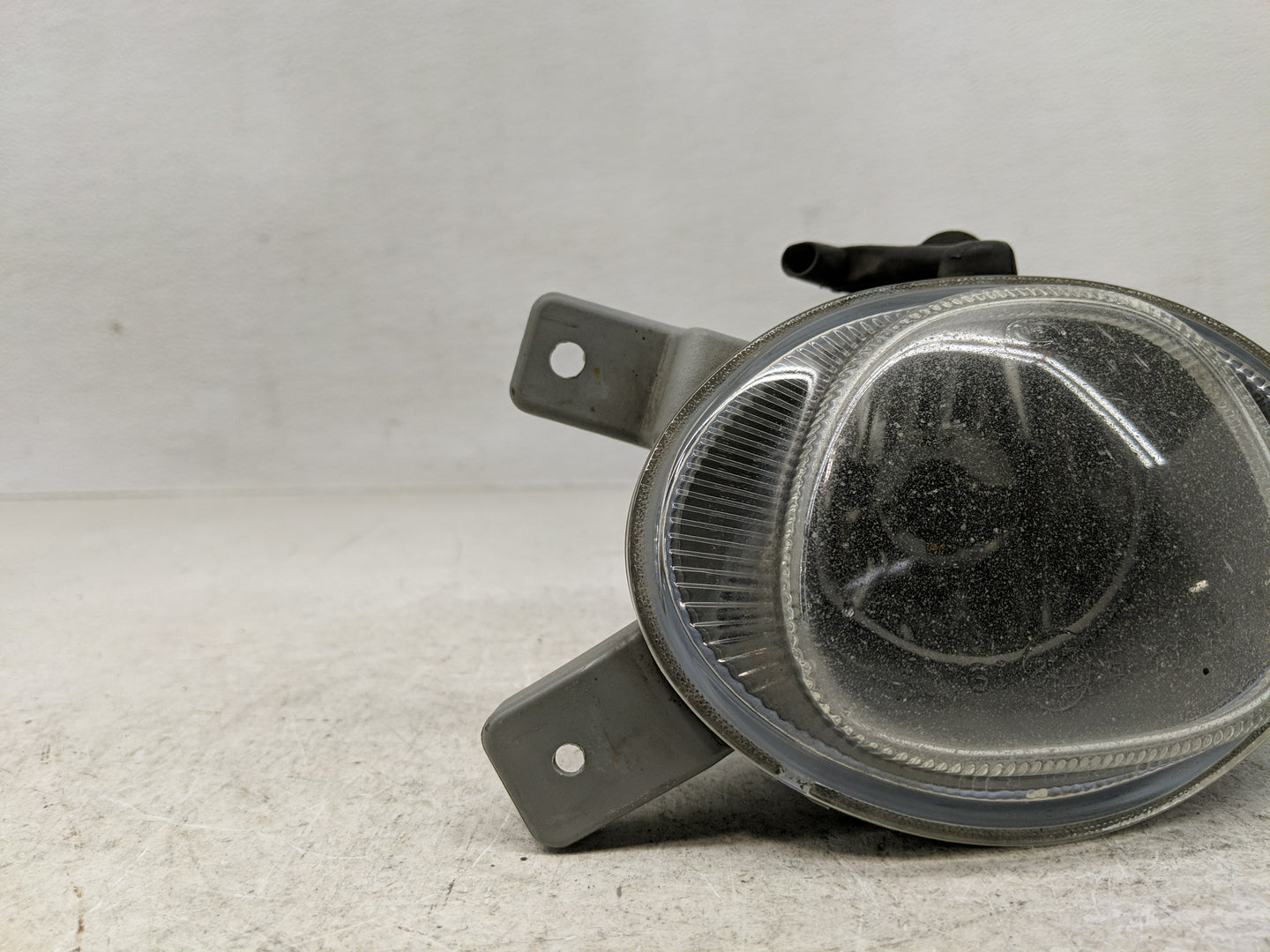 2001-2007 Volvo V70 Driver Left Oem Fog Light Lamp - Oemusedautoparts1.com