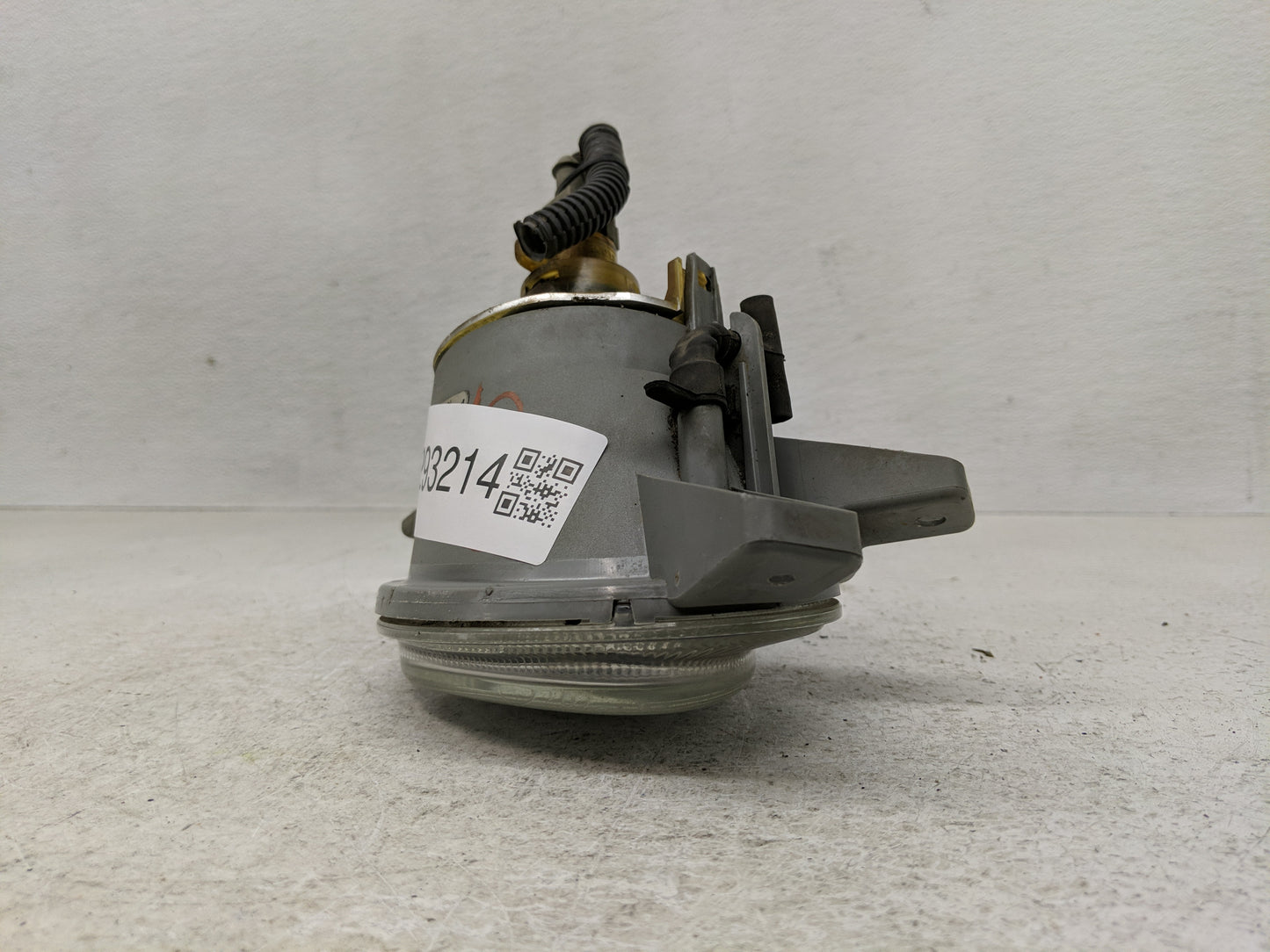 2001-2007 Volvo V70 Driver Left Oem Fog Light Lamp - Oemusedautoparts1.com