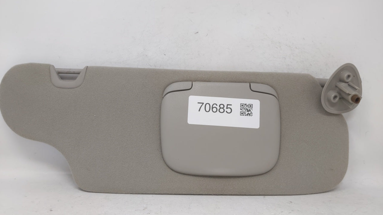 2002 Ford Taurus Sun Visor Shade Replacement Passenger Right Mirror Fits OEM Used Auto Parts - Oemusedautoparts1.com