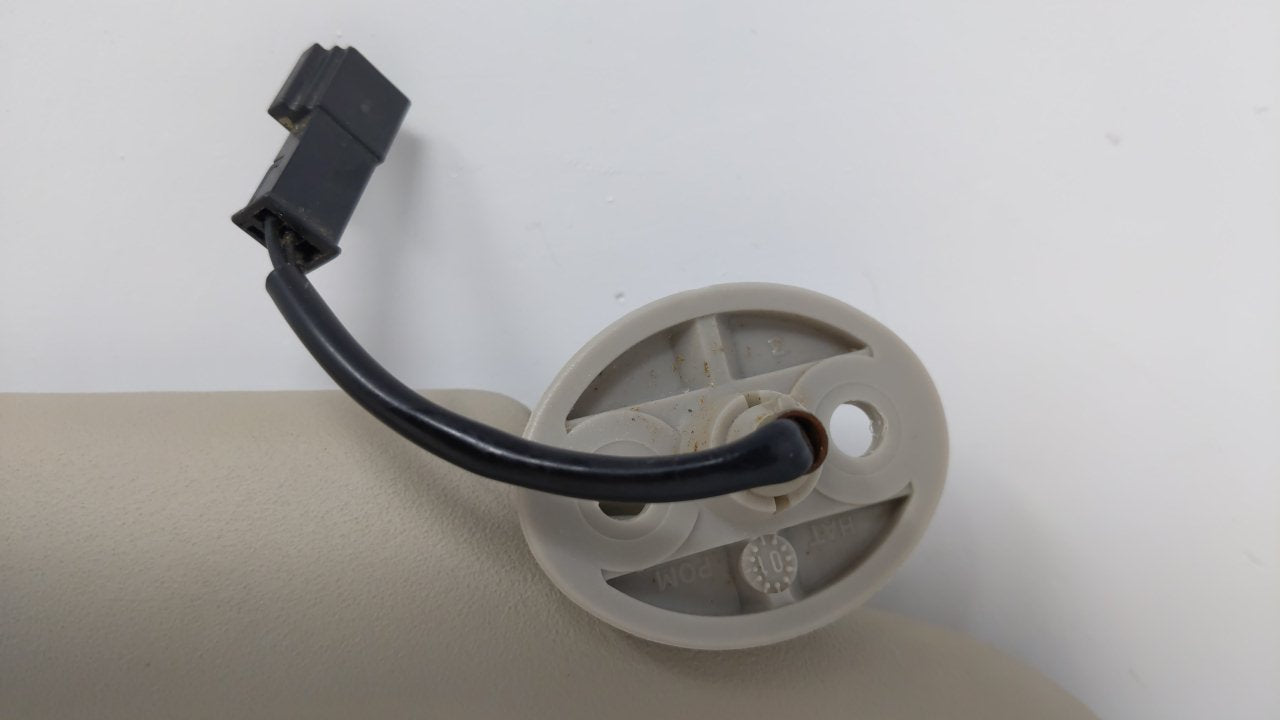 2002 Land Rover Freelander Sun Visor Shade Replacement Passenger Right Mirror Fits OEM Used Auto Parts - Oemusedautoparts1.c